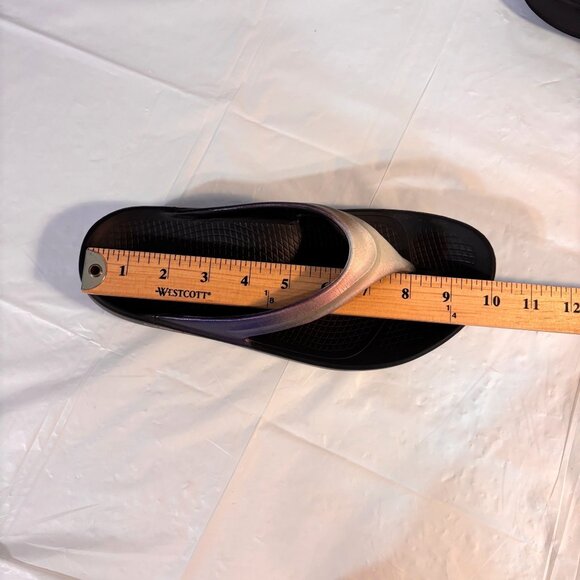 Oofos Oolala Luxe Midnight Spectra Women’s Size 9/40 Recovery Sandals Athleisure - Picture 9 of 10
